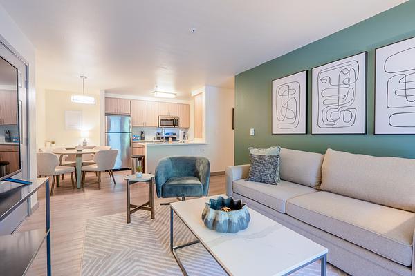 Rent Griffis North Creek #921 in Bothell, WA - Landing