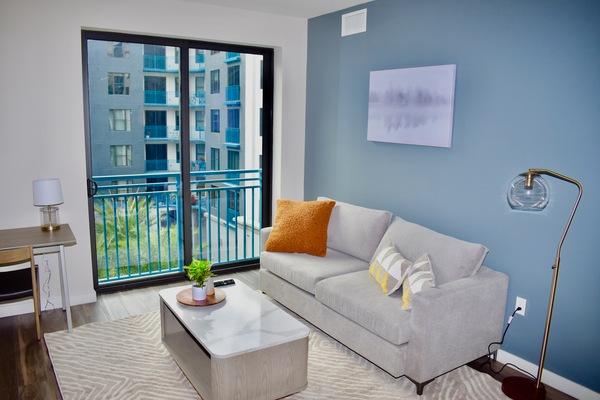 Rent Motif #454 in Fort Lauderdale, FL - Landing