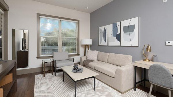 Rent Varela Westshore Apartments #261 in Tampa, FL - Landing
