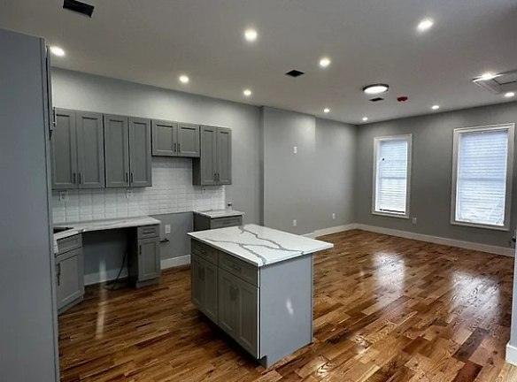 20 Rockaway Ave unit 3 - Brooklyn, NY 11233 - Home For Rent