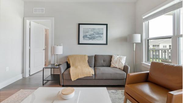 Rent Reunion At 400 #338-303 in Kissimmee, FL - Landing