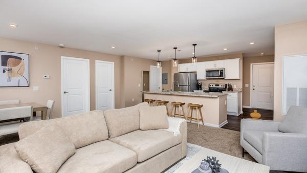 Rent The Charles at Riggins Run #5302-3A in Columbus, OH - Landing