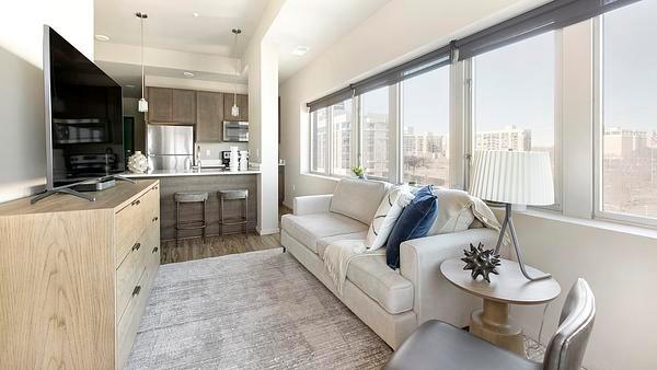 Rent NICO #405 in Omaha, NE - Landing