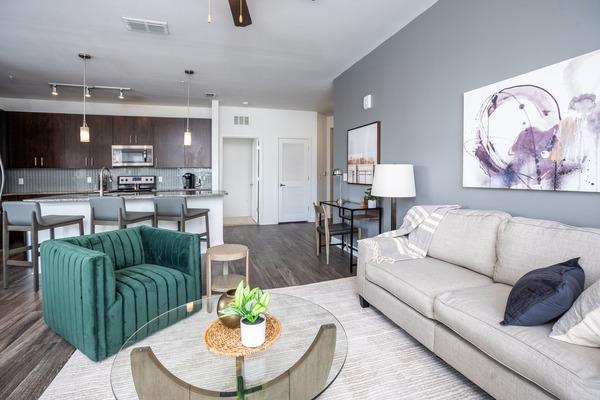 Rent IMT Maitland Pointe #885-109 in Altamonte Springs, FL - Landing