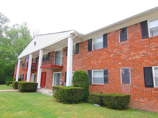 2Bd 1Ba $1200 Per Mo for Rent