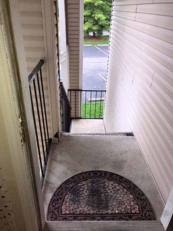 One bedroom townhome for rent