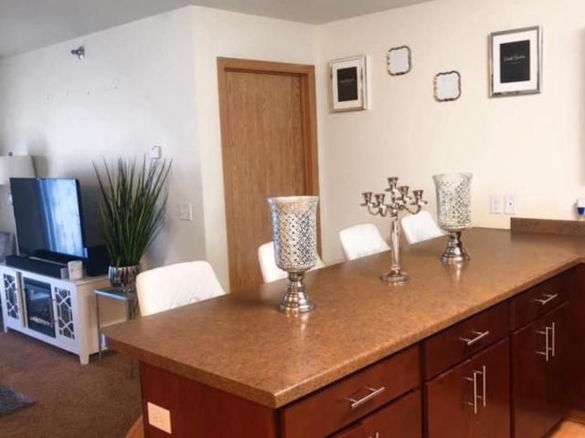 1Bed 1Bath $945 Per Month for Rent