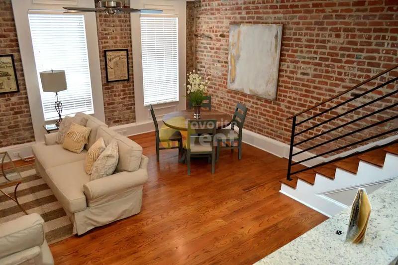 luxury 3 bedroom condo, 2 blocks from French Quarter – New Orleans for Rent