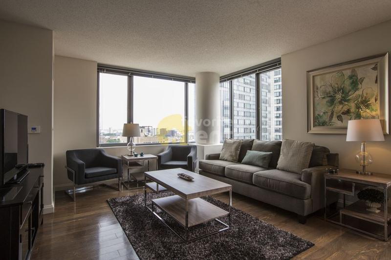 Condo / 3Bedrooms / 2 Bathrooms / Pool / Downtown, Boston for Rent