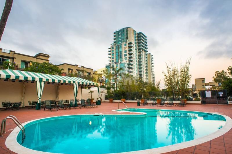 Cortez Hill San Diego 2 bedroom condo with garage gym and pool for Rent