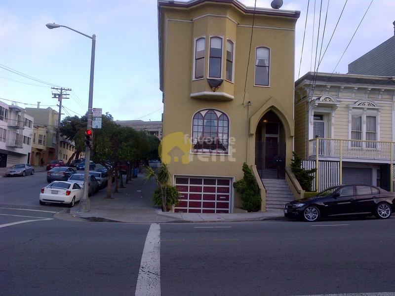 Garage, 2 Bedrooms, 2 Full Bathroom Condo in Laurel Heights, San Francisco for Rent