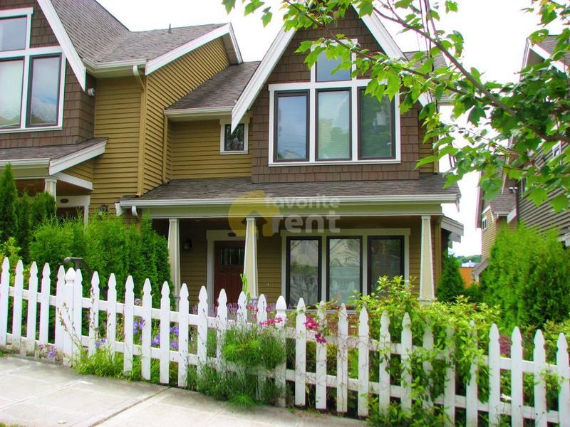 Newly Constructed 3 Bedroom Townhouse Central District Seattle for Rent