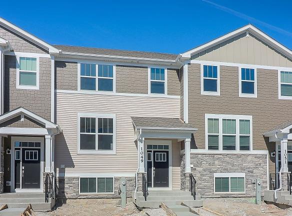 1049 Atterberg Rd - South Elgin, IL 60177 - Home For Rent