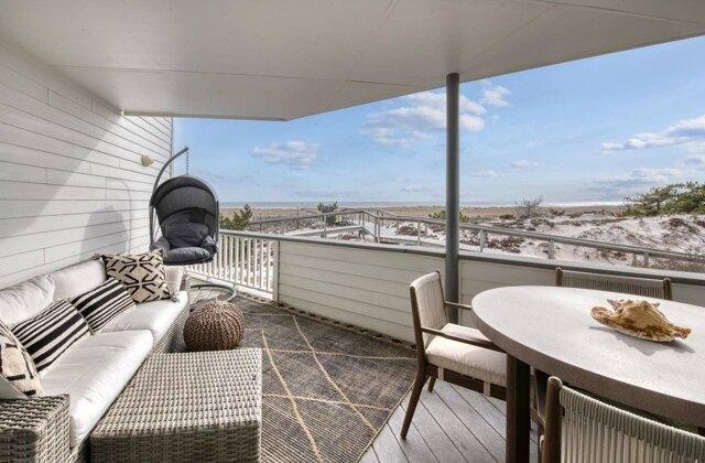 2 bedroom in Westhampton Beach NY 11978 for Rent