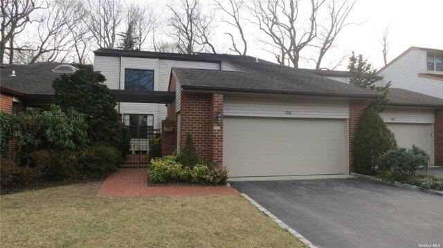 3 bedroom in Manhasset NY 11030 for Rent