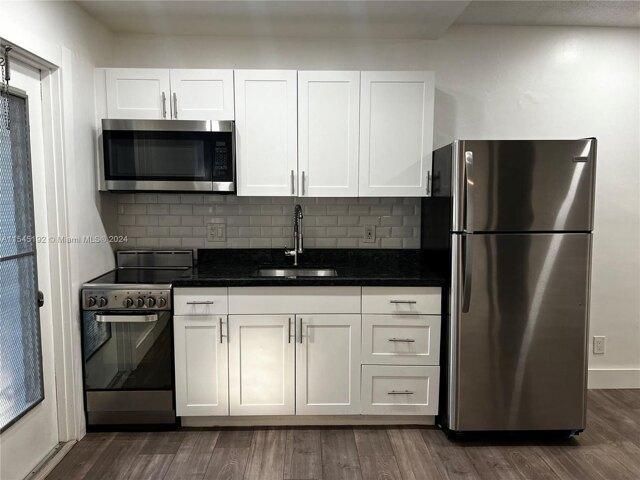1 Bedroom 1 Bath In Hollywood FL 33021 for Rent