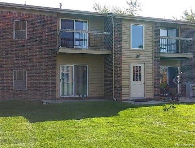 2 Bedroom 1 Bath In Fraser MI 48026 for Rent