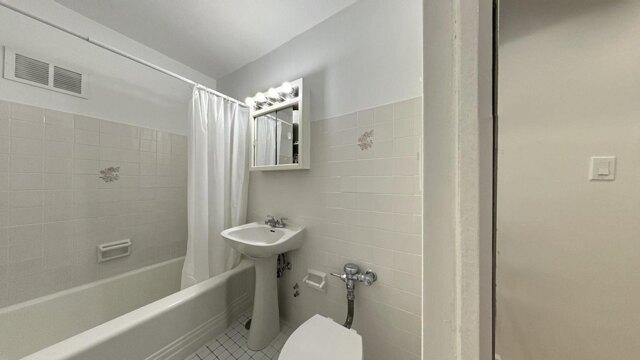 1 Bedroom 1 Bath In Chicago IL 60640 for Rent