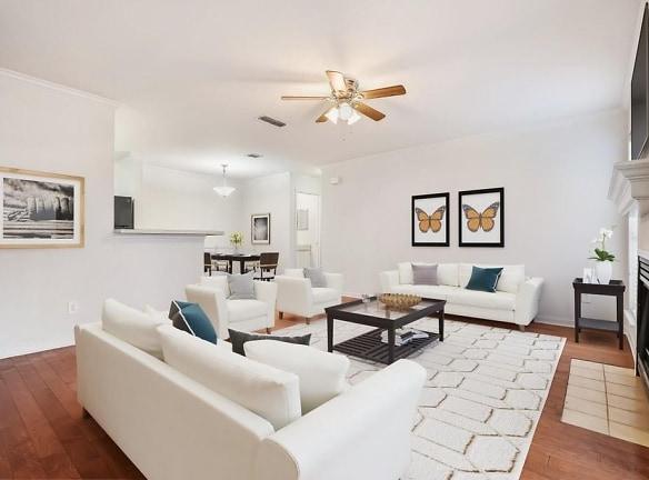 527 Granville Ct #527 - Atlanta, GA 30328 - Home For Rent