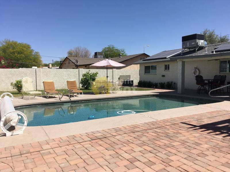 Swimming pool 3 bedroom house Mitchell Park West Tempe for Rent