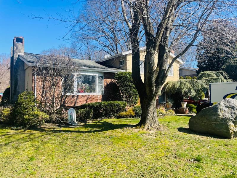 Glen Cove House For Rent/Garage/Yard