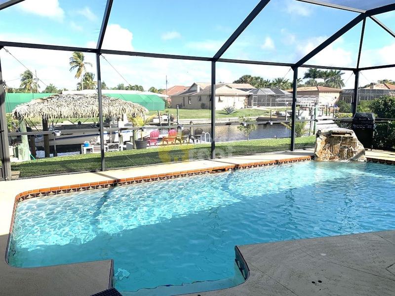 Cape Coral waterfront 3 bed 2 bath home for Rent