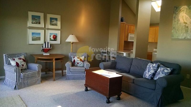 Cozy 3 bedroom beach front home in Lewes for Rent