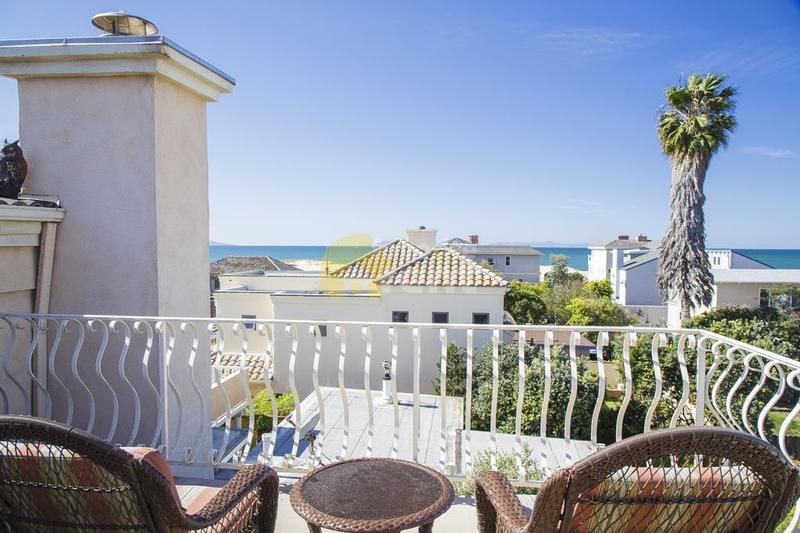 Ventura Seaside Retreat in Pierpont – 4 bedroom house for Rent