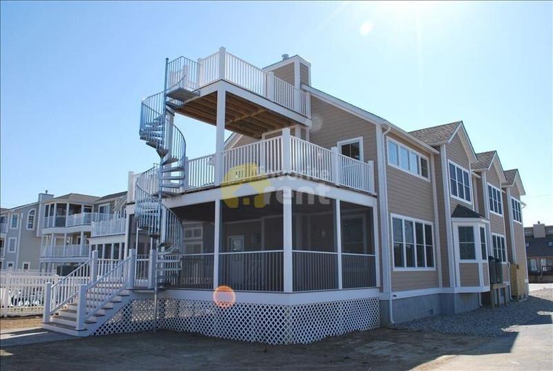 Big modern 4 bedrooms house in Lewes Beach for Rent