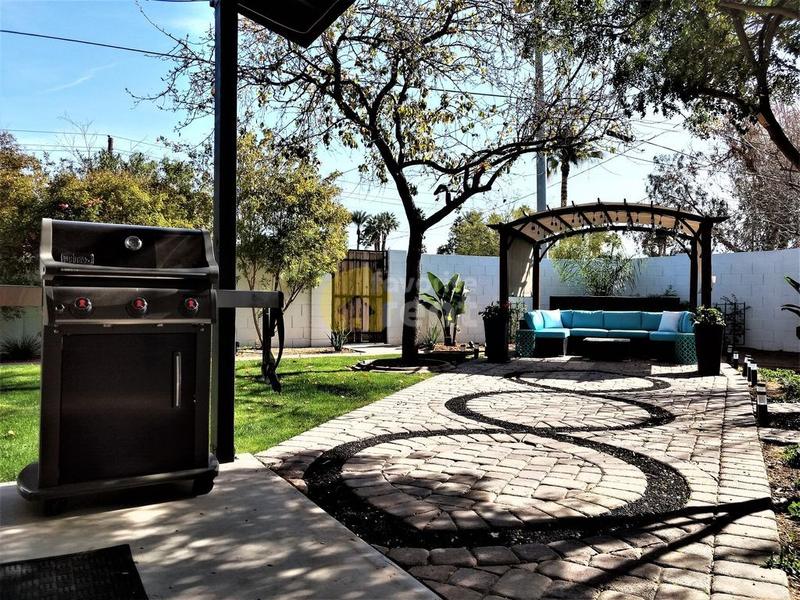 3 Bedroom, 2 Bathroom House in Old Town Scottsdale, Phoenix North for Rent