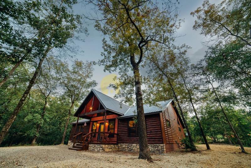 Hochatown 3 bedrooms 3 bathrooms charming cabin home for Rent