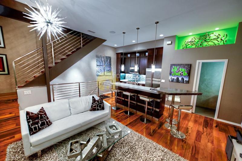 House, 2 Bedrooms + garage , 2.5 Baths Downtown, San Diego for Rent