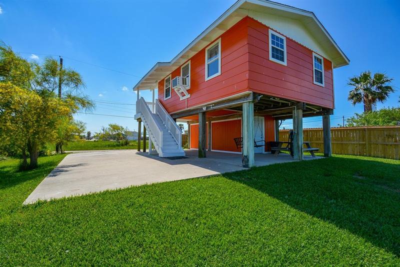7120 E Hunter Dr, Hitchbird, TX 77563 for Rent