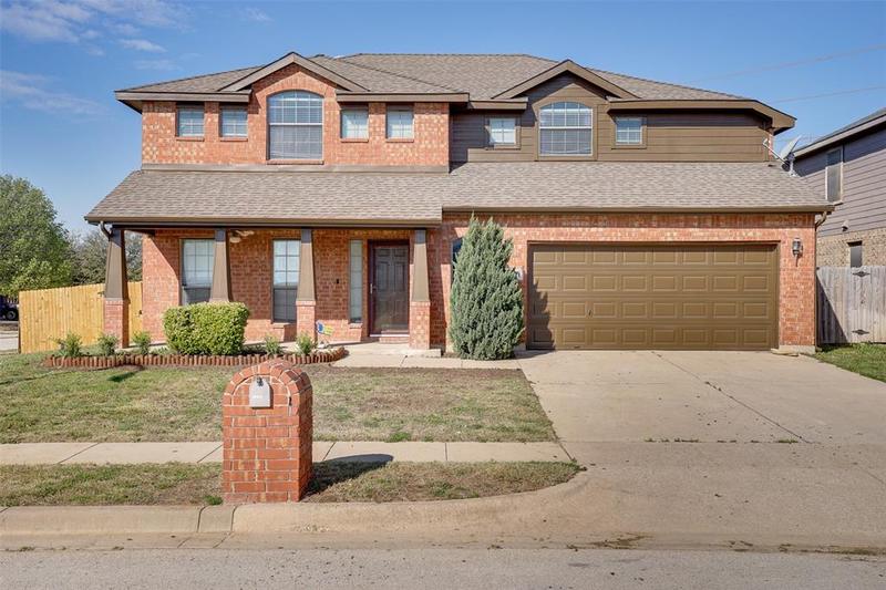 9601 Ember Ln, Fort Worth, TX 76131 for Rent