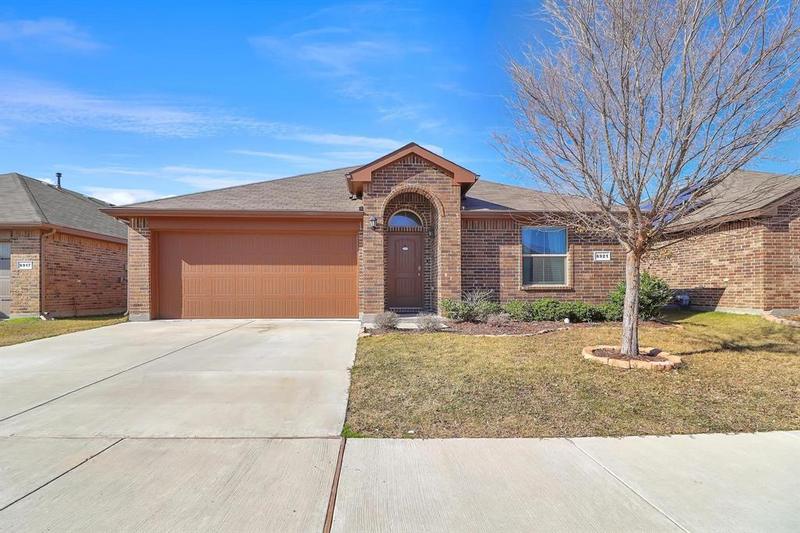6921 Cruiser Ln, Fort Worth, TX 76179 for Rent