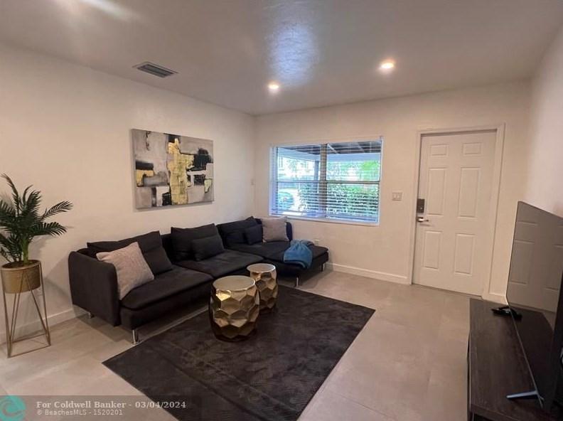 1211 NE 15th Ave, Fort Lauderdale, FL 33304 - MLS F10421851 for Rent