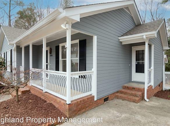 3500 Iron Sight Ct - Raleigh, NC 27616 - Home For Rent