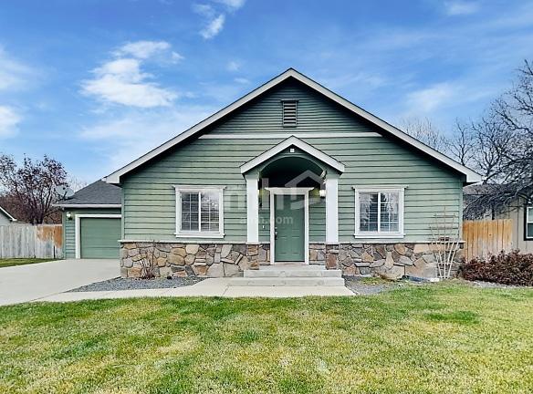 2164 E Celia Court - Eagle, ID 83616 - Home For Rent