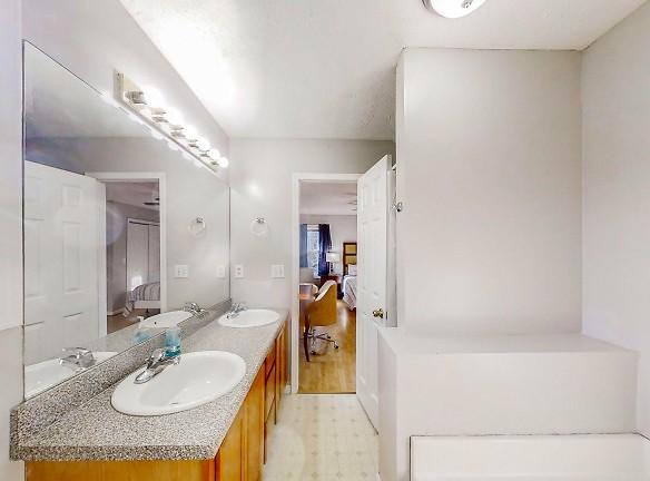 Room For Rent - Toccoa, GA 30577 - Home For Rent