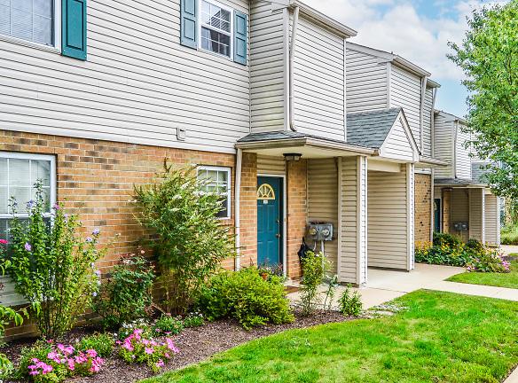 Wyntre Brooke Apartments - 1324 Phoenixville Pike - West Chester, PA Apartments for Rent