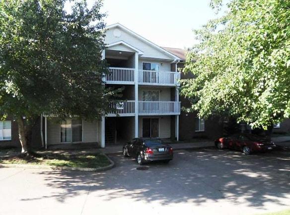 Stable View - 1050 1054 Horsemans Lane - Lexington, KY Apartments for Rent