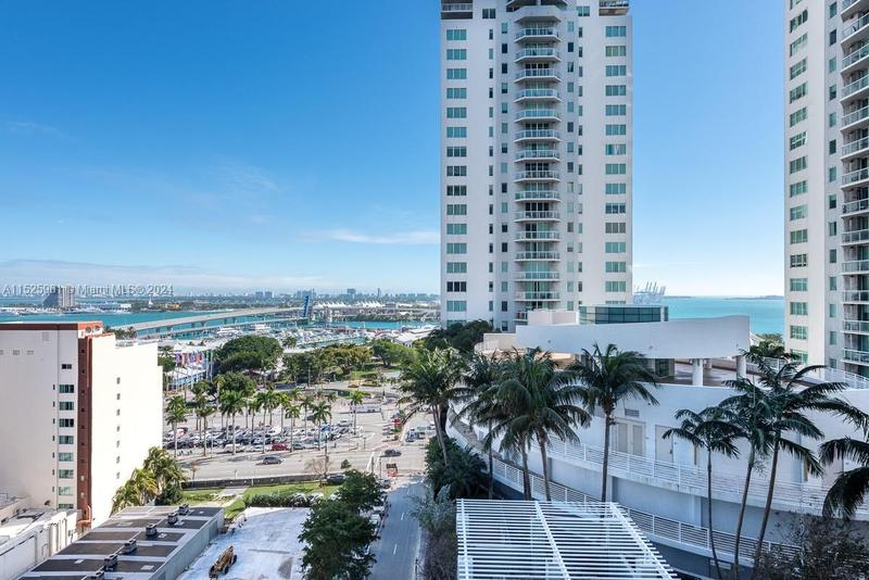 234 NE 3rd St Unit: 1502 Miami FL 33132 for Rent