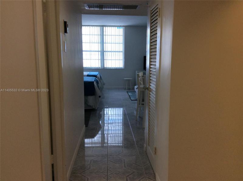 100 Lincoln Rd Unit: 616 Miami Beach FL 33139 for Rent