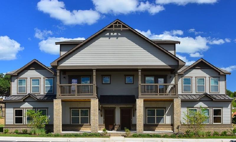 Summer sublet one room in a 3 bedroom town-home (The Retreat) for Rent