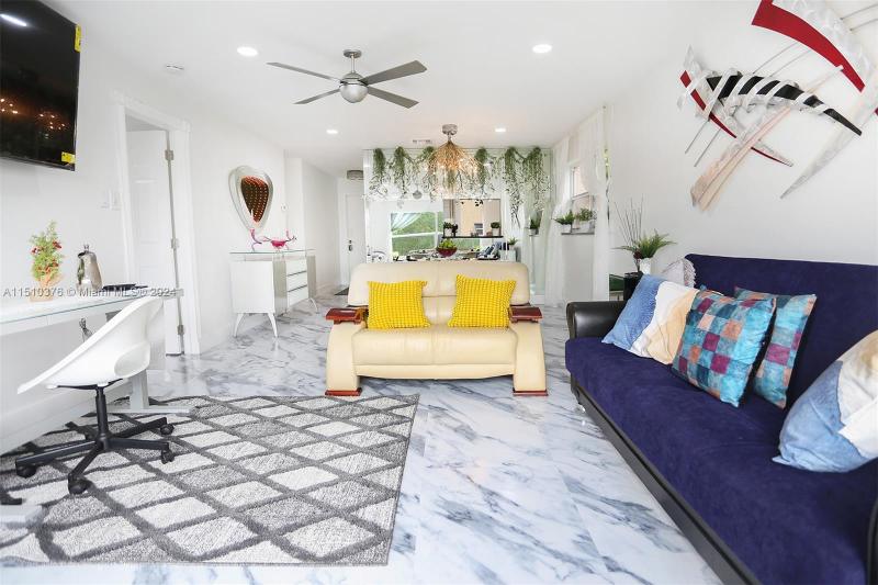 6570 Royal Palm Blvd Unit: 301-J Margate FL 33063 for Rent