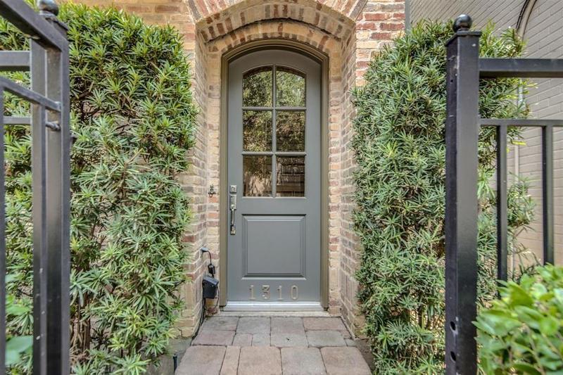 1310 Hadley Street Houston Texas 77002 for Rent