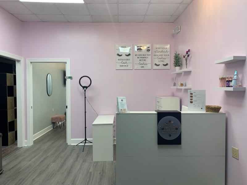 Business space for Individual lash tech for Rent