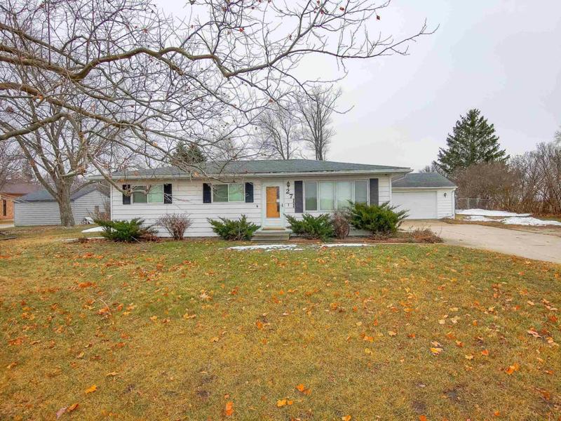 2711 VIKING PL, Cedar Falls, IA 50613 Single Family Residence For Sale  MLS# 20240351