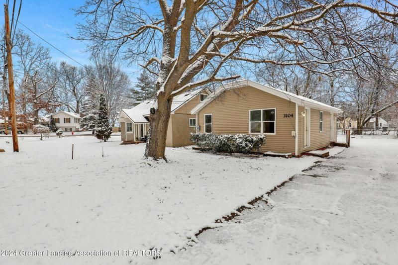 3104 MILDRED ST, Lansing, MI 48906 Single Family Residence For Sale  MLS# 278103