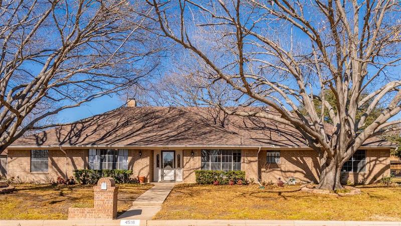 4516 French Lake Dr, Fort Worth, TX 76133 for Sale